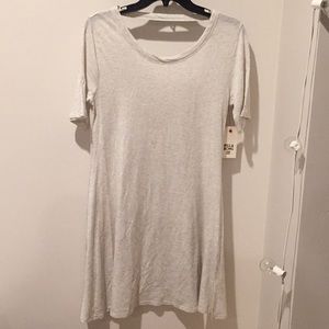 Billabong dress NEW & in great condition!